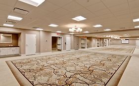 Hampton Inn And Suites Cincinnati - Downtown